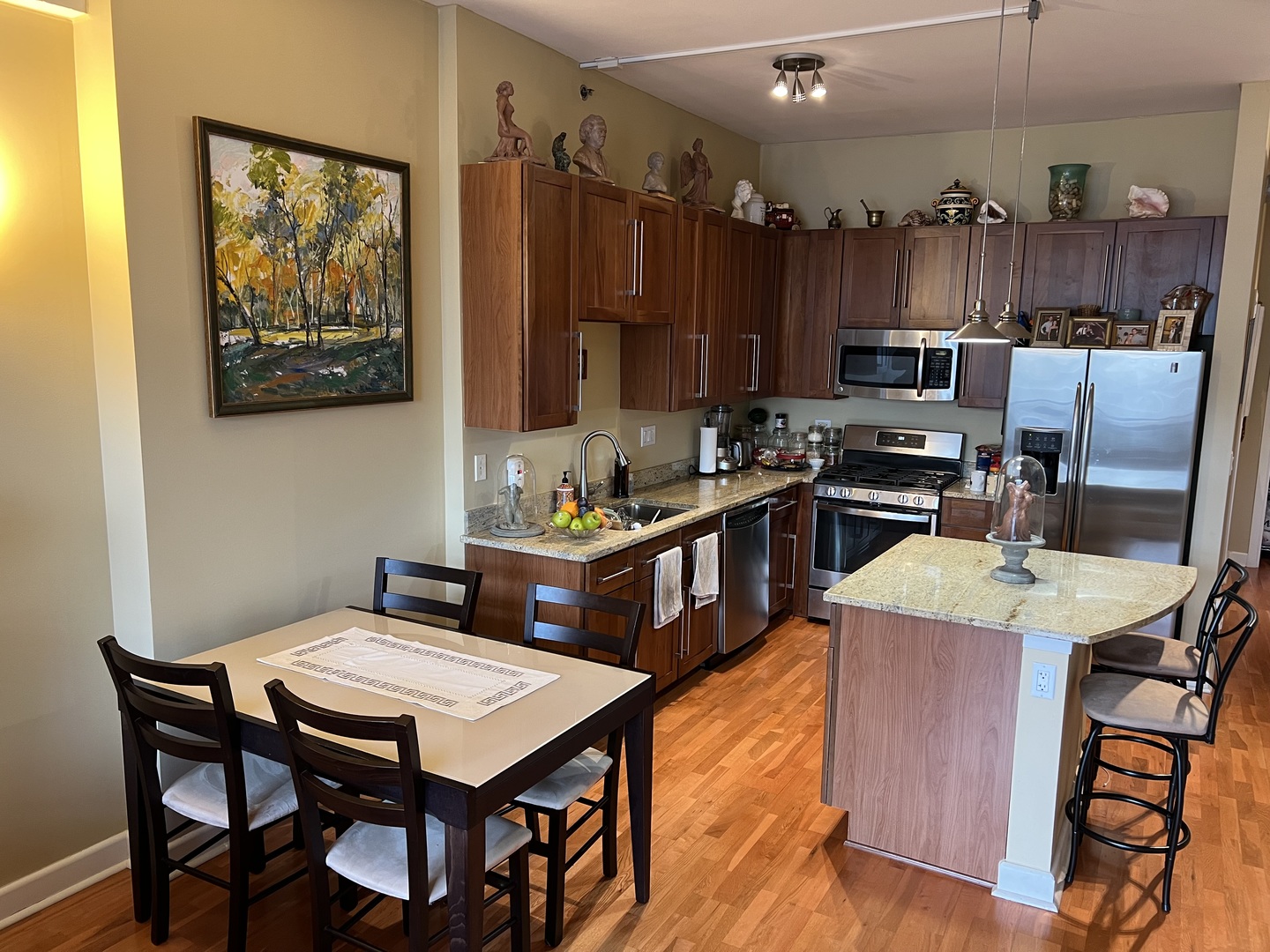 1305 S Michigan Avenue 1413