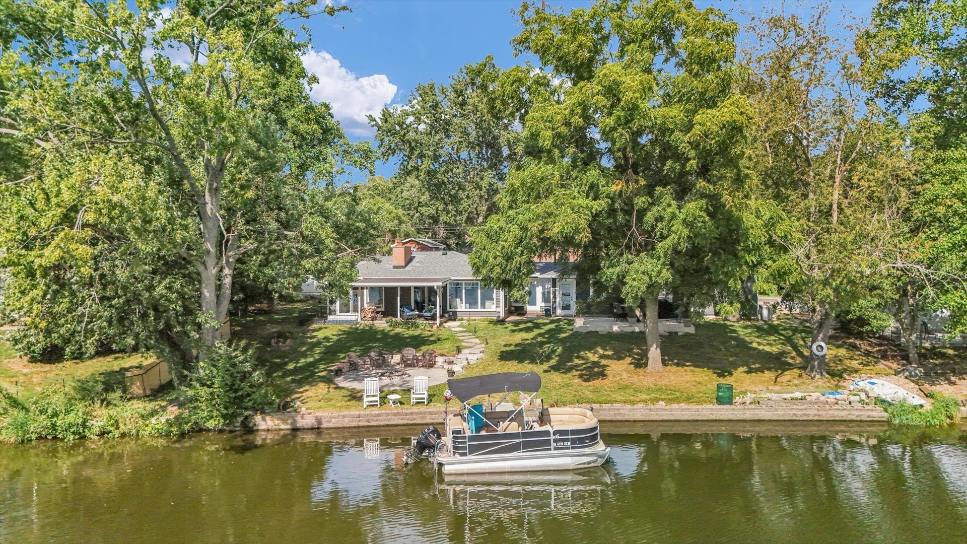 1513 W Point Drive