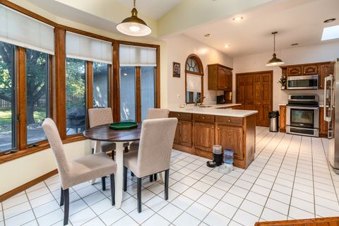 Tiny photo for 600 Deer Lake Drive W, Carbondale, IL 62901 (MLS # 12556754)