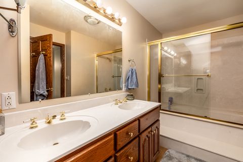 Tiny photo for 600 Deer Lake Drive W, Carbondale, IL 62901 (MLS # 12556754)