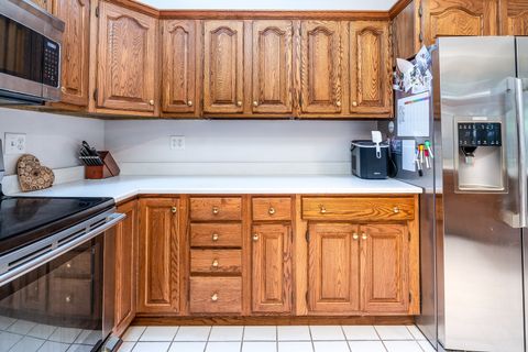 Tiny photo for 600 Deer Lake Drive W, Carbondale, IL 62901 (MLS # 12556754)