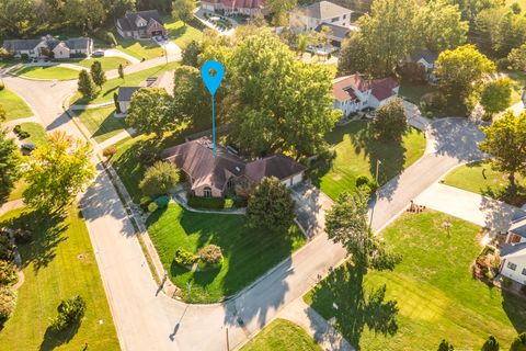 Tiny photo for 600 Deer Lake Drive W, Carbondale, IL 62901 (MLS # 12556754)