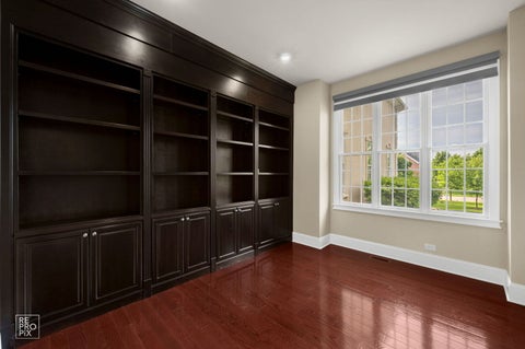Tiny photo for 23 Wood Oaks Drive, South Barrington, IL 60010 (MLS # 12749524)