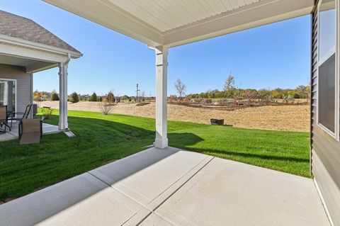 Tiny photo for 829 Mesa Lane, Pingree Grove, IL 60140 (MLS # 12498547)