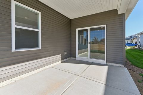 Tiny photo for 829 Mesa Lane, Pingree Grove, IL 60140 (MLS # 12498547)