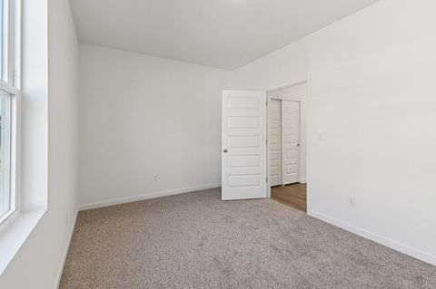 Tiny photo for 829 Mesa Lane, Pingree Grove, IL 60140 (MLS # 12498547)