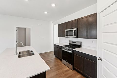 Tiny photo for 829 Mesa Lane, Pingree Grove, IL 60140 (MLS # 12498547)