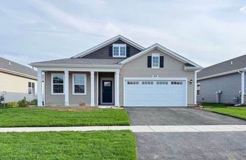 Photo of 829 Mesa Lane, Pingree Grove, IL 60140 (MLS # 12498547) Photo of 829 Mesa Lane, Pingree Grove, IL 60140 (MLS # 12498547)