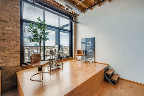 Tiny photo for 1872 N Clybourn Avenue #603, Chicago, IL 60614 (MLS # 12514614)