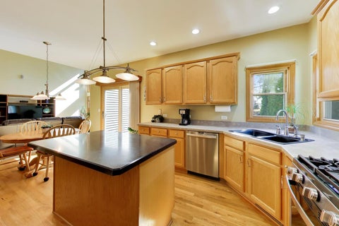 Tiny photo for 428 Sudbury Circle, Oswego, IL 60543 (MLS # 12780638)