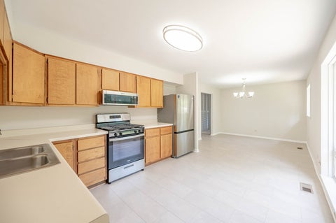 Tiny photo for 465 Westview Street, Hoffman Estates, IL 60169 (MLS # 12742287)