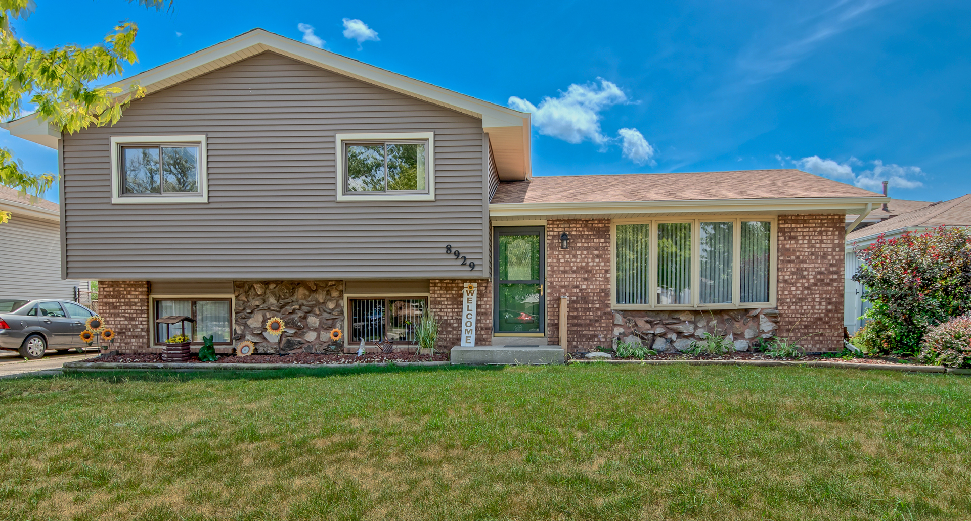 8929 W 169th Place