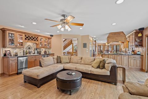 Tiny photo for 27 Equestrian Way, Lemont, IL 60439 (MLS # 12488515)