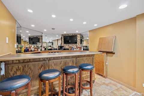 Tiny photo for 27 Equestrian Way, Lemont, IL 60439 (MLS # 12488515)