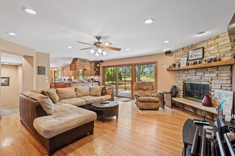 Tiny photo for 27 Equestrian Way, Lemont, IL 60439 (MLS # 12488515)