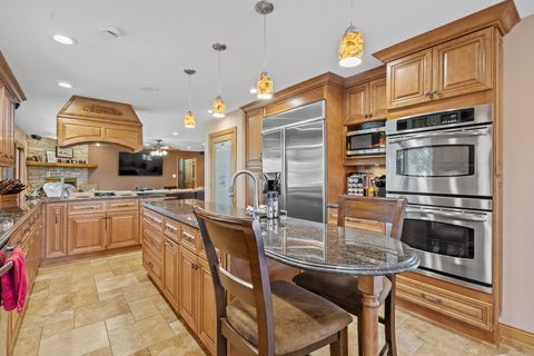 Tiny photo for 27 Equestrian Way, Lemont, IL 60439 (MLS # 12488515)