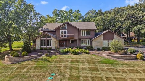 Tiny photo for 27 Equestrian Way, Lemont, IL 60439 (MLS # 12488515)