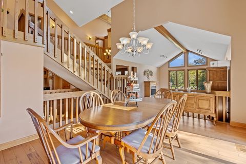 Tiny photo for 27 Equestrian Way, Lemont, IL 60439 (MLS # 12488515)