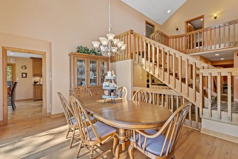 Tiny photo for 27 Equestrian Way, Lemont, IL 60439 (MLS # 12488515)