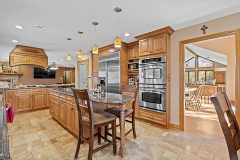 Tiny photo for 27 Equestrian Way, Lemont, IL 60439 (MLS # 12488515)