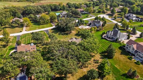 Tiny photo for 27 Equestrian Way, Lemont, IL 60439 (MLS # 12488515)