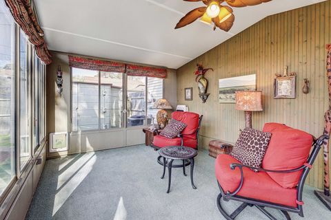 Tiny photo for 445 Golf Road, Crystal Lake, IL 60014 (MLS # 12625579)