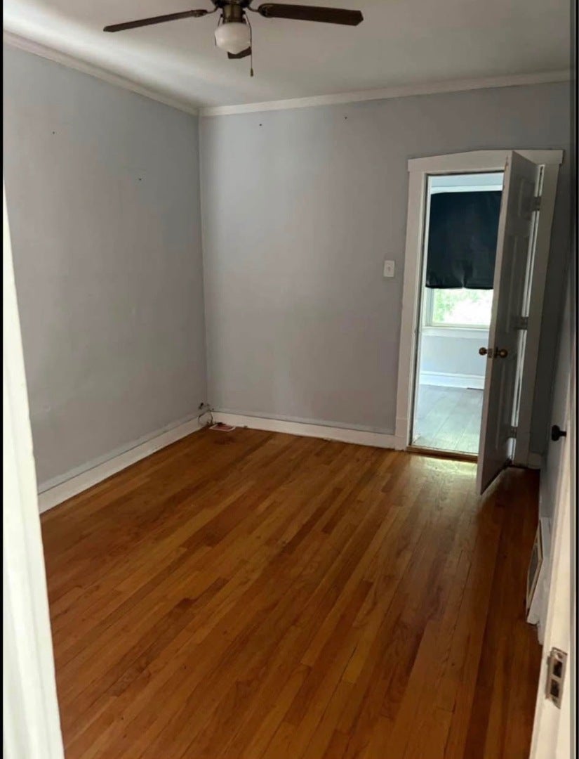 1316 W 77th Street
