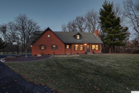 Photo of 4919 Columbus Road Rd, Quincy, IL 62305 (MLS # 12535021)