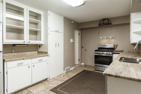 Tiny photo for 1825 Edgebrook Drive, Rockford, IL 61107 (MLS # 12490487)