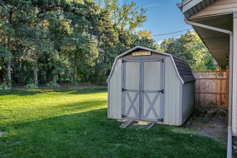 Tiny photo for 1825 Edgebrook Drive, Rockford, IL 61107 (MLS # 12490487)