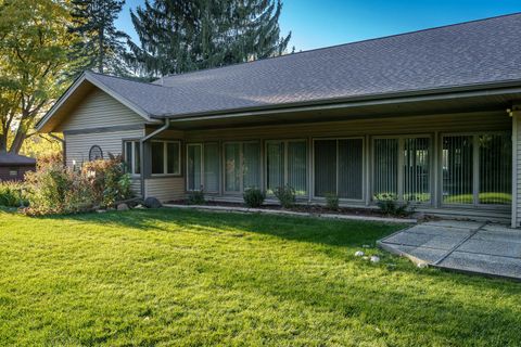 Tiny photo for 1825 Edgebrook Drive, Rockford, IL 61107 (MLS # 12490487)