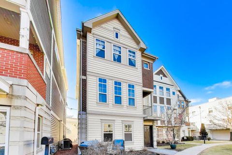 Tiny photo for 3942 N KOLMAR Avenue, Chicago, IL 60641 (MLS # 12575801)