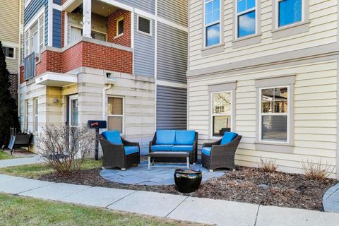 Tiny photo for 3942 N KOLMAR Avenue, Chicago, IL 60641 (MLS # 12575801)