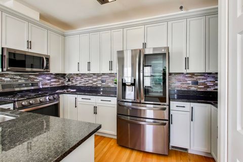 Tiny photo for 3942 N KOLMAR Avenue, Chicago, IL 60641 (MLS # 12575801)