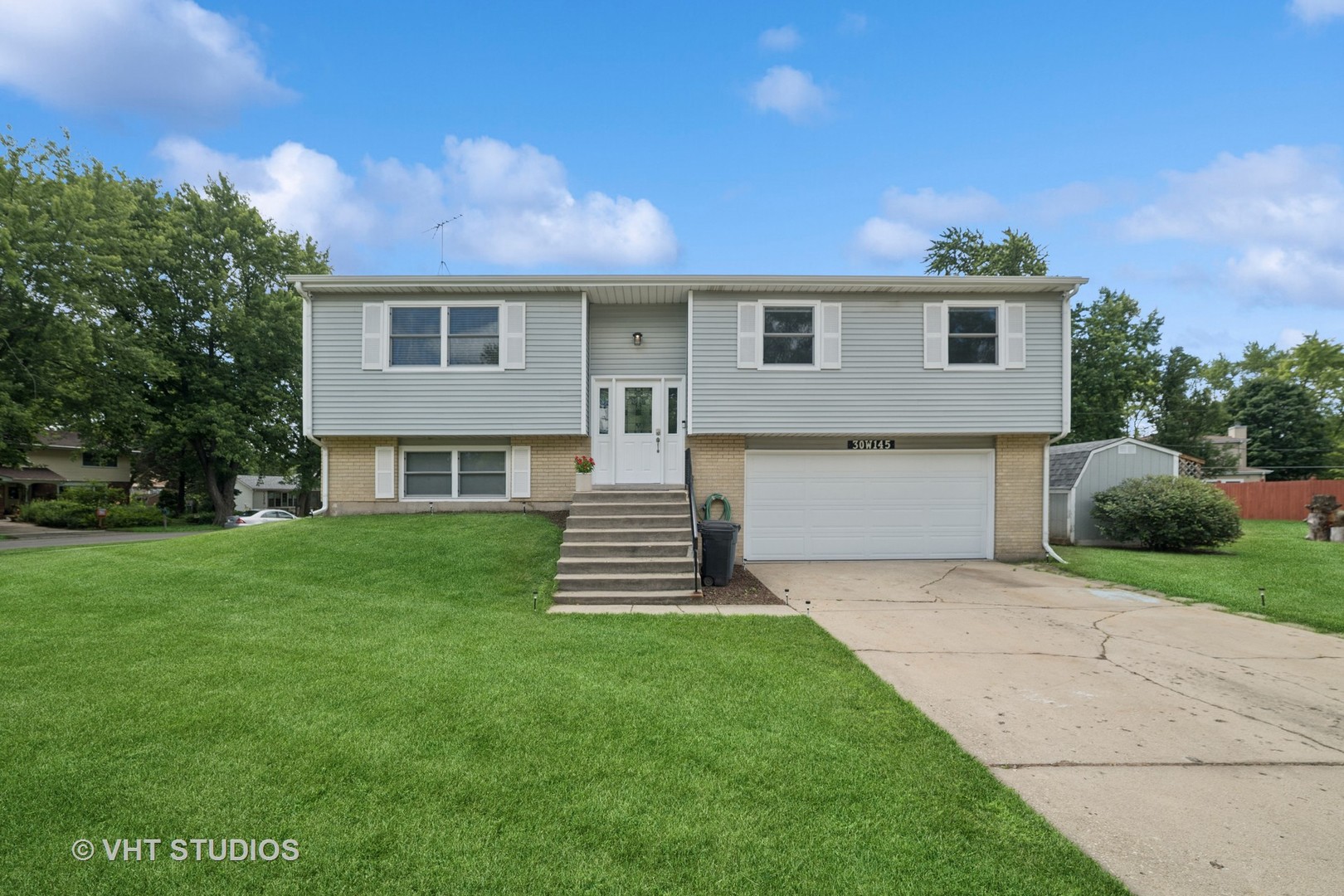 30W145 Country Lakes Drive