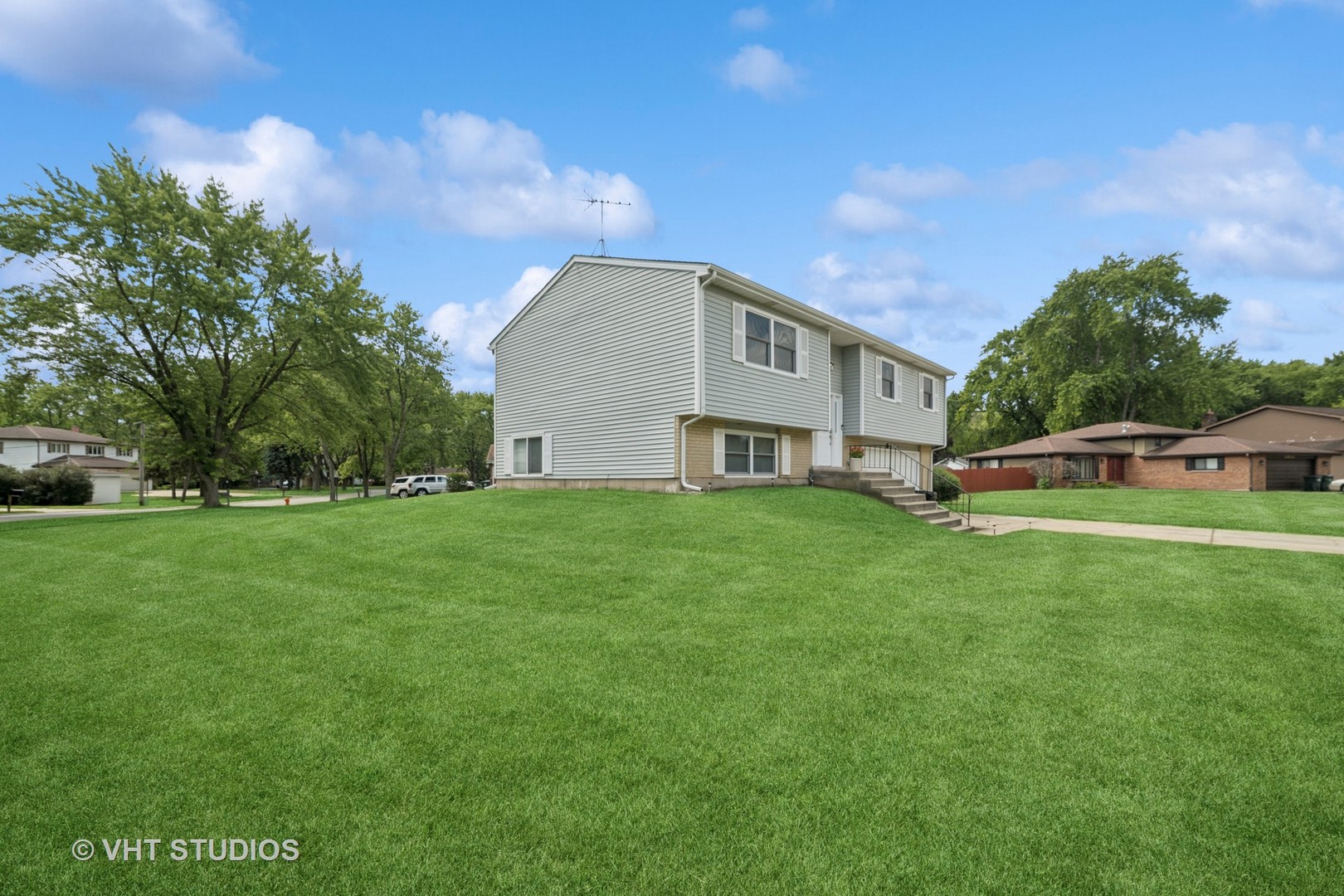 30W145 Country Lakes Drive