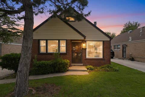 Tiny photo for 44 50th Avenue, Bellwood, IL 60104 (MLS # 12669127)