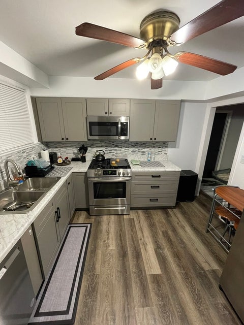 Tiny photo for 44 50th Avenue, Bellwood, IL 60104 (MLS # 12669127)