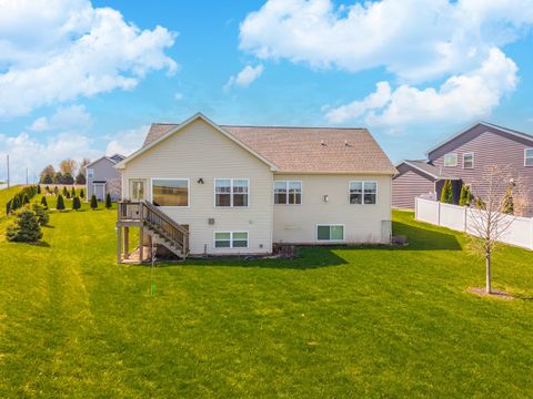 Tiny photo for 19 Red Maple Court, Bloomington, IL 61705 (MLS # 12604534)