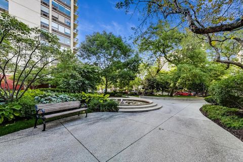 Tiny photo for 1560 N Sandburg Terrace #1710J, Chicago, IL 60610 (MLS # 12492652)
