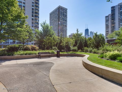 Tiny photo for 1560 N Sandburg Terrace #1710J, Chicago, IL 60610 (MLS # 12492652)