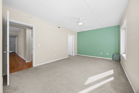 Tiny photo for 20 S MAIN Street #301, Mount Prospect, IL 60056 (MLS # 12498786)