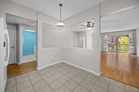 Tiny photo for 20 S MAIN Street #301, Mount Prospect, IL 60056 (MLS # 12498786)