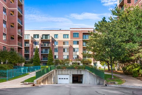 Tiny photo for 20 S MAIN Street #301, Mount Prospect, IL 60056 (MLS # 12498786)