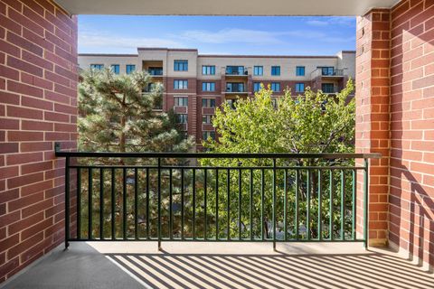 Tiny photo for 20 S MAIN Street #301, Mount Prospect, IL 60056 (MLS # 12498786)