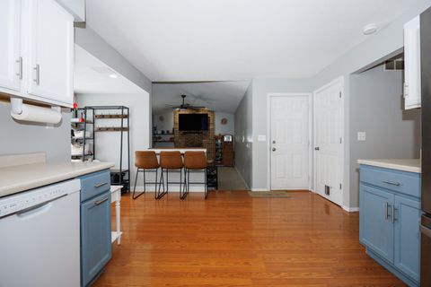 Tiny photo for 312 Clover Court, Bloomington, IL 61701 (MLS # 12554266)