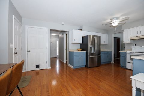 Tiny photo for 312 Clover Court, Bloomington, IL 61701 (MLS # 12554266)