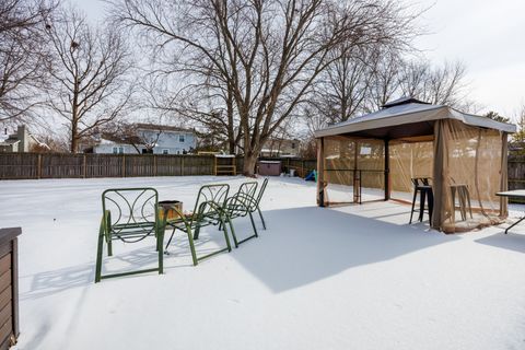 Tiny photo for 312 Clover Court, Bloomington, IL 61701 (MLS # 12554266)