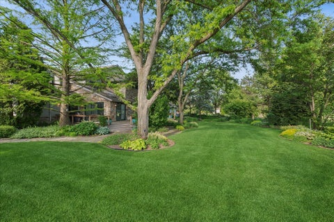 Tiny photo for 500 Parkview Place, Burr Ridge, IL 60527 (MLS # 12760703)