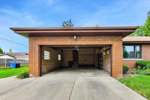 Tiny photo for 6247 N Leona Avenue, Chicago, IL 60646 (MLS # 12747647)